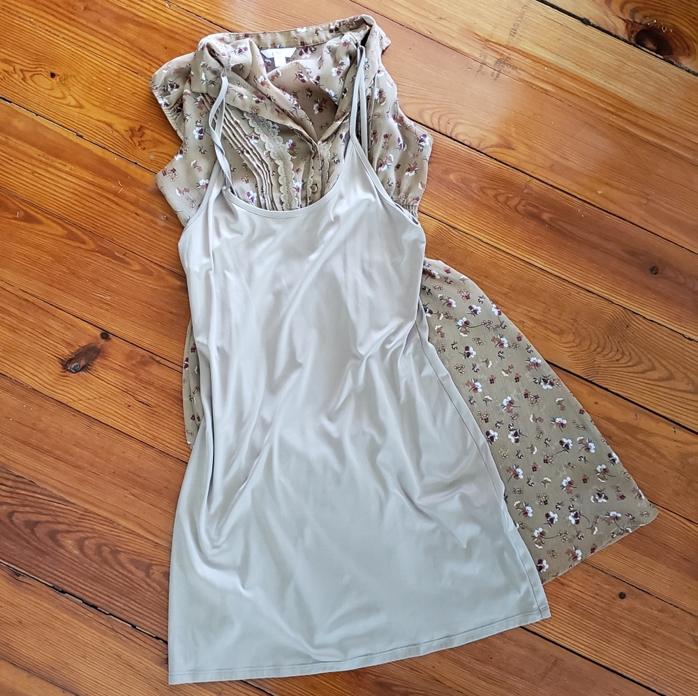 Cute 👗 - Picture 5 of 5